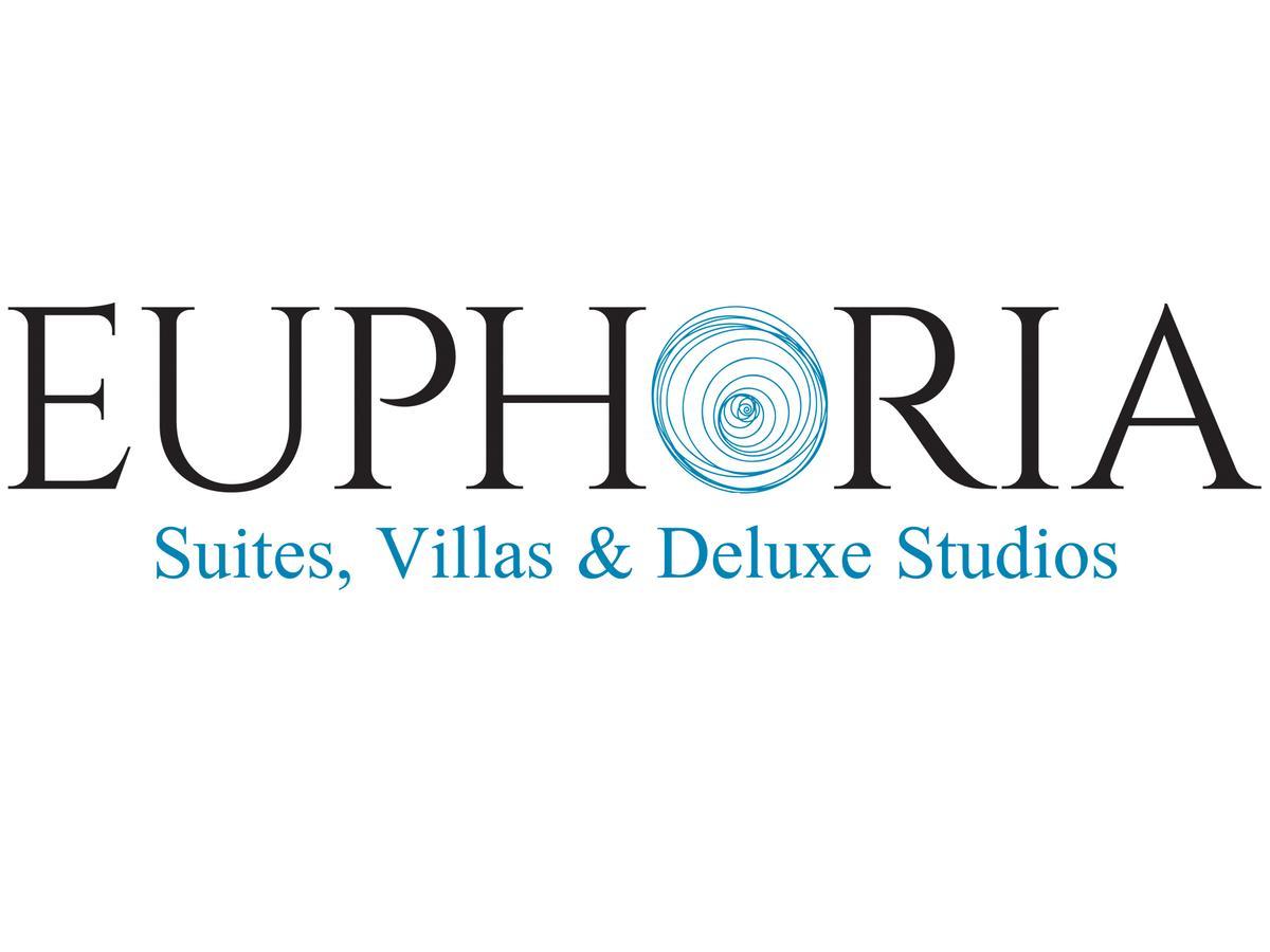 Euphoria Suites & Deluxe Studios Fira  Exterior photo